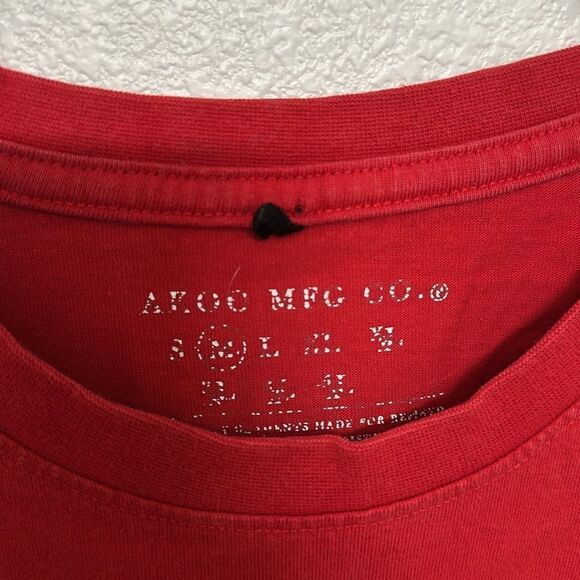 AKOO Men’s Red T-Shirt - Picture 2 of 5
